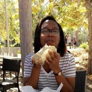 Meet your Posher, Leilah